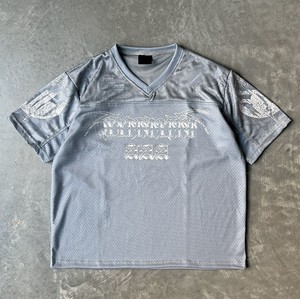Maillot de football rétro streetwear en gros, personnalisable avec numéro, en maille sport, coupe décontractée classique, col en V, unisexe - Product Image 1