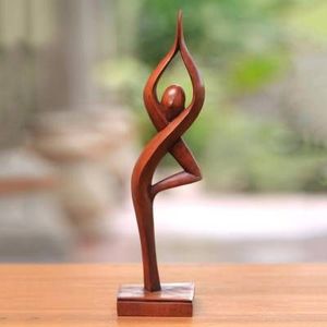 Vase en bois rustique sculpté à la main, présentoir artistique unique pour arrangements floraux, idéal pour la décoration de maison de style campagnard - Product Image 1