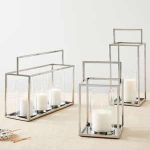 Lanternes à bougies modernes en bois et verre, parfaites pour la décoration d'angle de salon et la mise en valeur sur table, fabriquées à la main en Inde. - Product Image 6