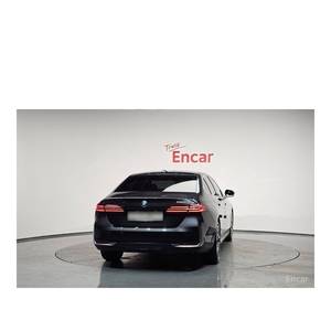 BMW Serie 5 520i 2024, 20,349 km, Caja de Cambios Automática, Cámara Trasera, Asientos de Cuero, Volante a la Izquierda - Product Image 3