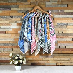 Vente en gros FABRIA 100% coton, bandana personnalisé, motif à pois, écharpe carrée, impression à la main, 21x21 pouces, séchage rapide, respirant - Product Image 1