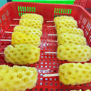 Dés d'ananas surgelés en gros, pulpe dorée mûre, ingrédient pour usine de boissons, Vietnam - Product Image 1