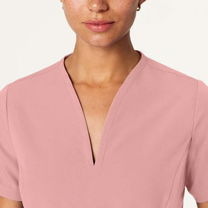 Nouvelle Arrivée Blouse d'Infirmière Unisexe d'Été Coupe Ajustée Manches Courtes Tissu Tricoté Couleur Personnalisée Logo Poches Design Usage Hospitalier - Product Image 4