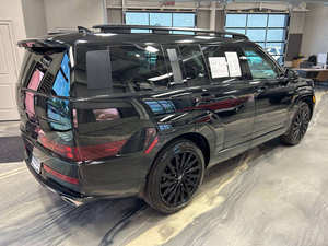Santa-Fe Calligraphy AWD 4 portes SUV industriel 2024 avec personnalisation OEM/ODM et garantie de 3 ans - Product Image 4