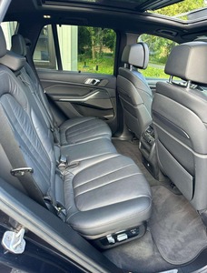 BMW X5 M-Sport 2019, Caja de Cambios Automática, Interior Oscuro, Asientos de Cuero, Neumáticos R17, Volante a la Izquierda - Product Image 3