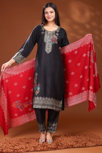 <b>Red</b> Banarasi Wool <b>Saree</b> Zari Border Traditional Indian Salwar Kameez Graduation Wedding Party Festival Women Recycled Materials - Product Image 3