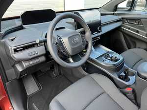 Toyota C-HR 165 kW Teamplayer, SUV Eléctrico Híbrido Crossover, Volante a la Derecha, Auto Familiar, Eficiente en Consumo de Combustible, Vehículo de Nueva Energía - Product Image 5