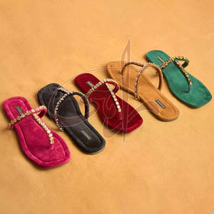 Calzado de Terciopelo Antideslizante con Estampado Kolhapuri para Mujer, Profesional, de Alta Calidad, para Todas las Temporadas, Disponible en Stock - Product Image 5