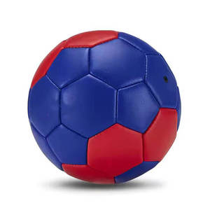 Balón de Fútbol Blanco con Detalles Rojos y Negros, Cuero Duradero, Ecológico, Laminado, Profesional, para Entrenamiento en Interiores/Exteriores, Embalaje en Cartón - Product Image 1