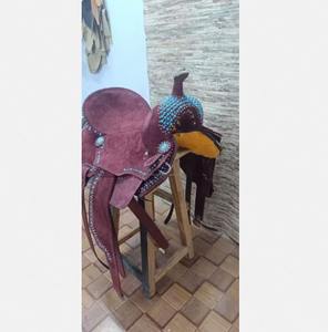 Silla de montar western de alto rendimiento con armazón de madera/plástico y cuero genuino, disponible a precio de fábrica - Product Image 2