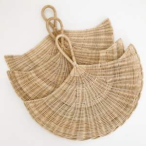 Abanico de ratán de madera para decoración de pared, accesorios hechos a mano de buena calidad, arte colgante en forma de abanico. - Product Image 6