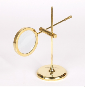 Loupe de bureau vintage en bois et laiton sur un support robuste avec réglages ajustables. Disponible aux prix de gros. - Product Image 5