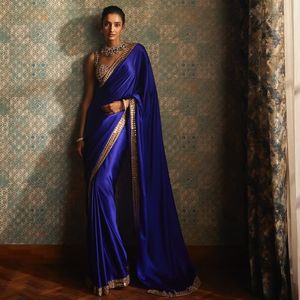 Sari de seda satinada con bordado de diseñador y trabajo de espejos reales, con pieza de blusa sin coser de seda satinada con trabajo de espejos reales. - Product Image 4