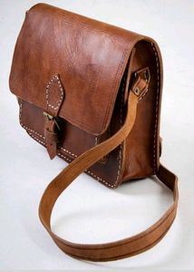 Echelon Full Grain Sling - Product Image 2