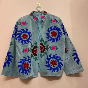 Veste en velours pour femme, style bohème, brodée à la main, avec poche, classique, vintage, de qualité supérieure, style gypsy. - Product Image 1