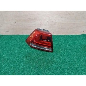 Feu arrière extérieur gauche d'occasion OEM 5G0945095P pour Golf 2017-2021 - Product Image 1