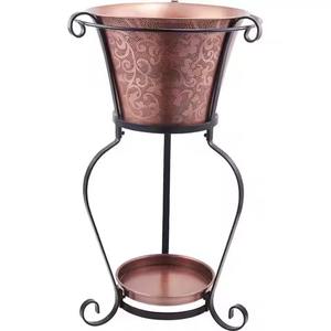 ชั้นวางไวน์ไม้แบบโมเดิร์นสำหรับวางบนเคาน์เตอร์ จุขวดได้ 6 ขวด วางซ้อนกันได้ ใช้จัดเก็บและโชว์ไวน์ เหมาะสำหรับบ้าน บาร์ ห้องครัว ตกแต่งตู้ - Product Image 4