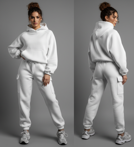 Conjunto de Sudadera con Capucha y Pantalones de Chándal de Terciopelo para Mujer, de 2 Piezas, con Gráficos Personalizados, Antibacteriano, Hombros Caídos, Logotipo Sublimado y Cordón Ajustable - Product Image 2