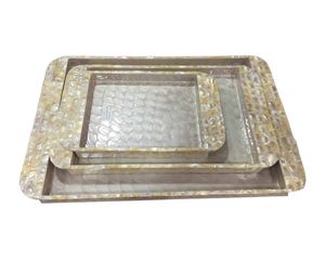 Bandeja rectangular de madera hecha a mano con incrustaciones de nácar y diseño elegante para decoración de hogar de lujo. - Product Image 5