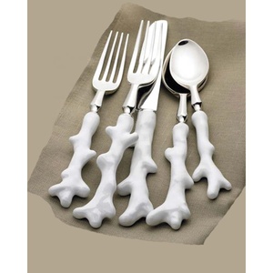Ensemble de couverts vintage en acier inoxydable argenté avec design de poignée unique, de haute qualité, pour la maison et les mariages - Product Image 6