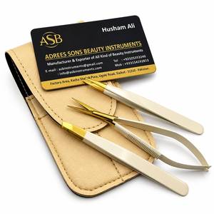 Pinzas para Cejas Color Crema Dorado con Logotipo Personalizado, Pinzas de Acero Inoxidable con Puntas Inclinadas y Afiladas, Pinzas para Cejas con Tijeras de Pestañas con Resorte - Product Image 1