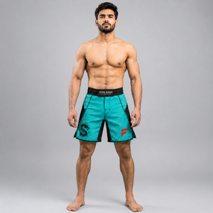 Shorts de MMA professionnels offrant un confort premium, une construction durable et une coupe athlétique pour l'entraînement et la compétition. - Product Image 1