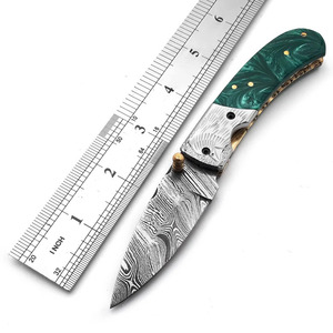 Cuchillo EDC de caza y exterior personalizado, hecho a mano, de acero de Damasco, con hoja deslizante de punta clip point recta, mango de resina y madera de ram, 3.00mm de grosor - Product Image 6