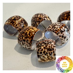 Anneaux de serviette en coquillages de cauris tigrés faits à la main, accessoires de table naturels pour importateurs, détaillants et restaurants - Product Image 4