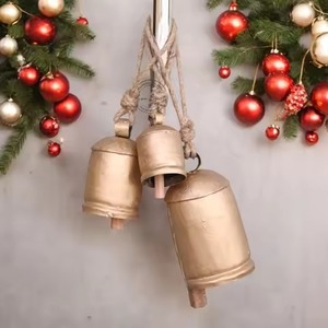 Campana Rústica de Lujo para Colgar, Adorno Metálico para Decoración Navideña - Product Image 1