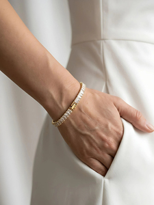 JURA JEWELS Golden Radiance Emerald Cut Heart Zircon Stainless Steel Cuff Bracelet 18K Gold Plated Anti-Tarnish for Women - Product Image 1