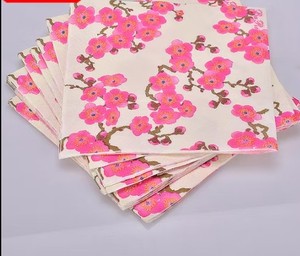 Serviettes de table jetables de haute qualité en pâte de bois vierge douce, 3 plis, absorbantes, 8 plis, pour Pâques, Noël et Thanksgiving - Product Image 1