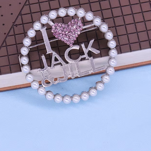 Broche Ronde en Cristal Rose Perle pour Femme, Épingle de Mode Élégante, Accessoire de Bijouterie avec Détail Cœur, Ornement Décoratif pour Vêtements - Product Image 4