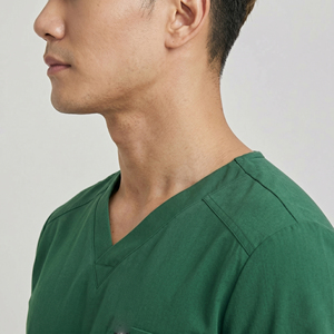 Hauts de travail médicaux pour hommes – Chemises de bloc opératoire à manches courtes pour professionnels de la santé - Product Image 5