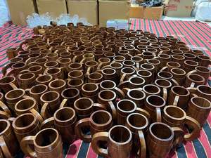 Tasses en bois artisanales fabriquées à la main à partir de bois naturel avec finition rustique pour le café, le thé, la décoration de cuisine, cadeau pour les amoureux - Product Image 6