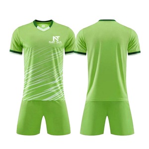 ชุดกีฬาผู้ชายใส่สบาย ชุดฟุตบอล โพลีเอสเตอร์ 100% ชุดฟุตบอลสั่งทำพิเศษสำหรับผู้ชาย - Product Image 6