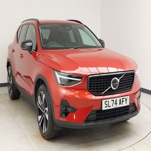 MINT 2024 XC40 2.0 B4 R-DESIGN PRO EXTÉRIEUR ROUGE - Product Image 1