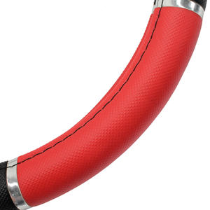 Protezione Universale per Volante Auto SPEED RACING con Logo in Rilievo, Combinazione Rosso-Nero e Finiture Cromate, Antiscivolo - Product Image 5