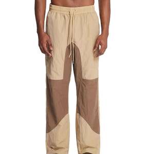 Ensemble de survêtement coupe-vent pour homme en polyester et nylon léger, imperméable, personnalisable avec logo, idéal pour l'extérieur - Product Image 4