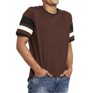 T-shirt rétro à rayures pour hommes, col rond athlétique, rayures sur les manches noir et blanc, décontracté, en coton, style streetwear - Product Image 2
