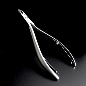 Pince à cuticules plaquée grise en acier inoxydable de qualité supérieure VNC-04-GC Vina outils de soins professionnels pince à cuticules pour ongles cuticules - Product Image 6