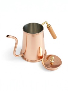 Théière vintage en cuivre avec long bec courbé, poignée longue décorative en cuivre, couvercle sécurisé, design ventre arrondi, classique, vente en gros - Product Image 2