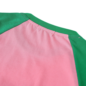 Camiseta Raglán Premium de Chenille AKA, Rosa, Verde, Azul Oscuro, Denim, Manga Corta, Informal, Ropa Griega para Mujer - Product Image 4