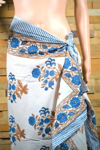 Pareo de algodón tejido a mano con estampado batik, sin tirantes, de una pieza, para playa, hecho a mano en India, para verano. - Product Image 5