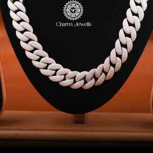 สร้อยคอ Charm_Jewells แบบยูนิเซ็กซ์ เงินแท้ 925 ชุบทอง 14K ประดับโมอิสซาไนต์ รับรองโดย IGI ดีไซน์แบบโซ่เชื่อม สไตล์ฮิปฮอป เหมาะสำหรับงานปาร์ตี้ - Product Image 3