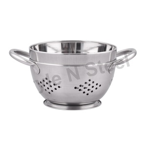 Wholesale Stainless Steel Fruit & Vegetable <b>Colander</b> Various Sizes Everyday Use Metal Kitchen Tool with Decent <b>Strainer</b> Basket - Product Image 1