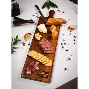 Tabla de madera para servir charcutería con asa para colocar en la mesa - Product Image 3