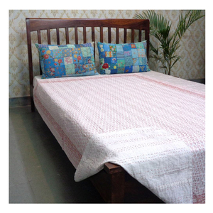 Best Selling Products Handmade Patchwork Cotton <b>Quilt</b> Twin Size Pink White Traditional Kantha Style Bed Cover Home Use - Product Image 3