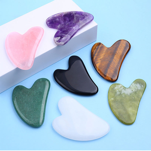 Planche de massage Gua Sha en jade naturel et quartz rose, masseur de pouce en forme de cœur, outil de beauté pour le visage, plaque de raclage en pierre gemme polie pour les soins de la peau - Product Image 4