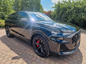 Nuevo Audi RSQ8 2025 4.0L Turbo TFSI SUV con Asientos de Cuero, Techo Panorámico, Faros LED, Automático, R20, Volante a la Izquierda, Color Oscuro - Product Image 6