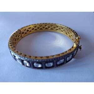 Bracelet et jonc en or plaqué or antique, sertis de diamants Kundan, avec pierres Polki et pavé, élégants et luxueux, 40g - Product Image 4